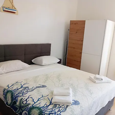 Apartament Pape *