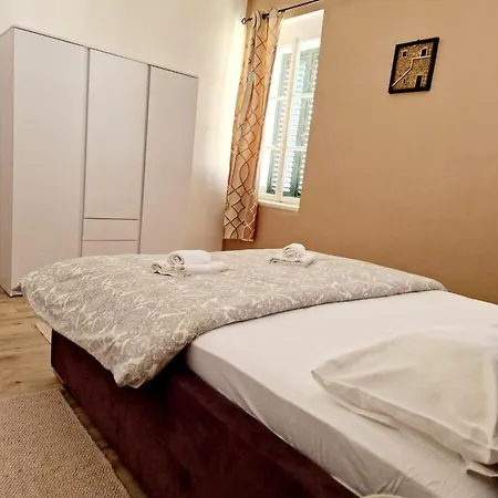 Apartment Pape